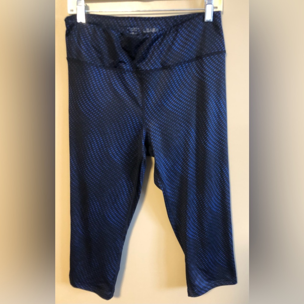 Athletic Works Dark Blue & Black Cropped Capri Leggings Size Large